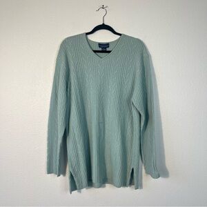 NWT Charter Charter 2 Ply Cashmere Sweater Large V Neck Old Money Cable Knit